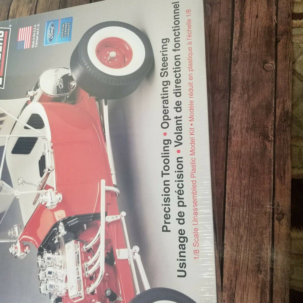 1/8 Scale Ford Model Kit G29395
