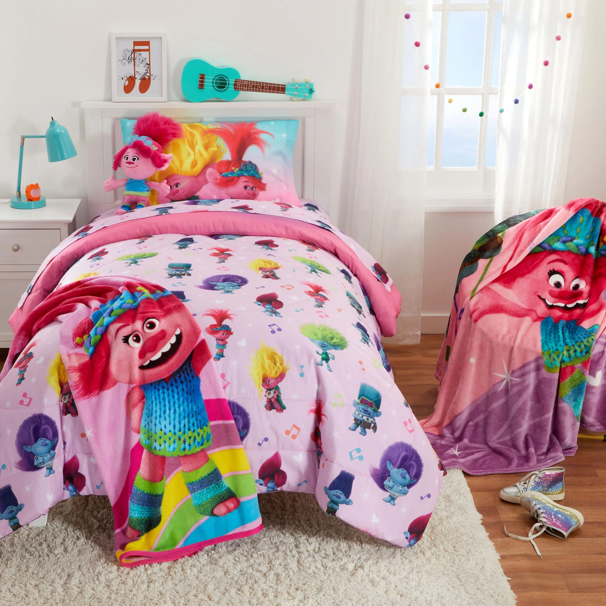 Twin Bed in a Bag Comforter and Sheets O849