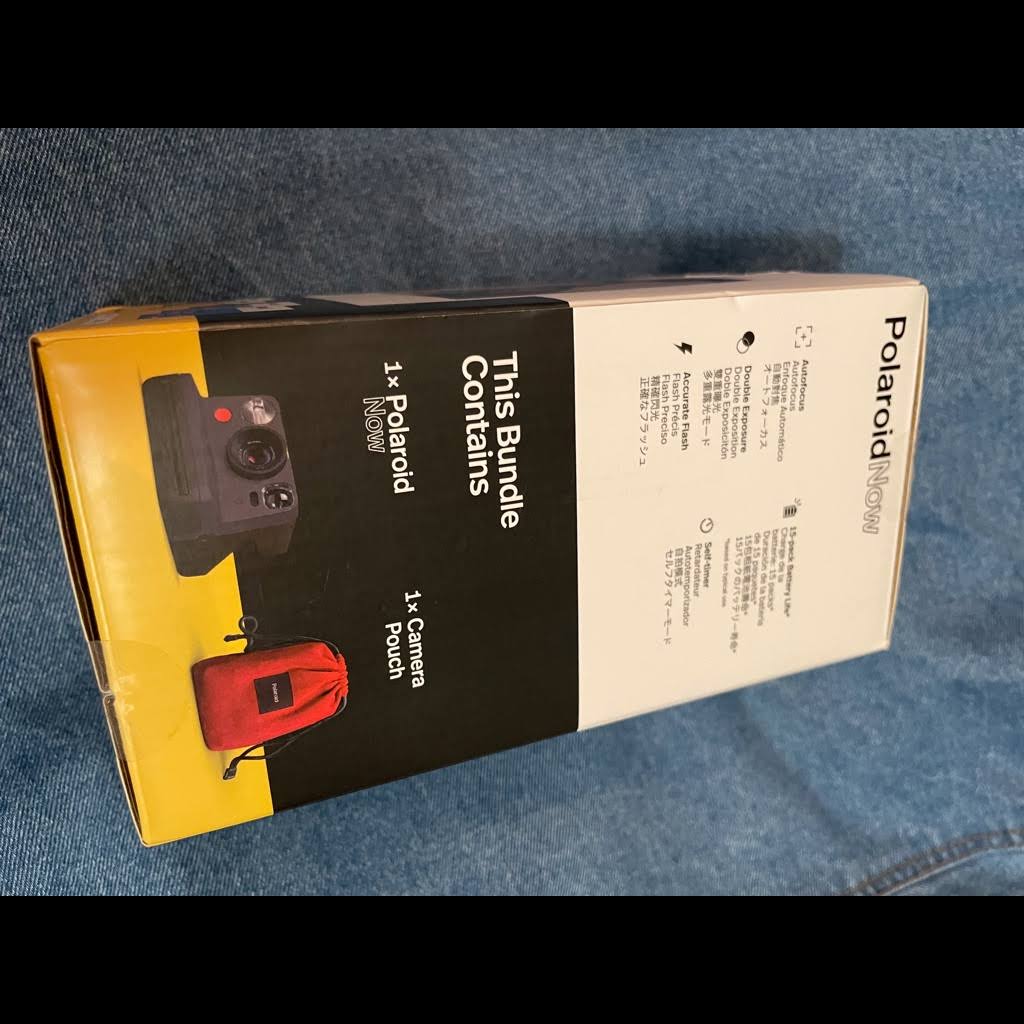 Black Camera with Red Travel Pouch O589