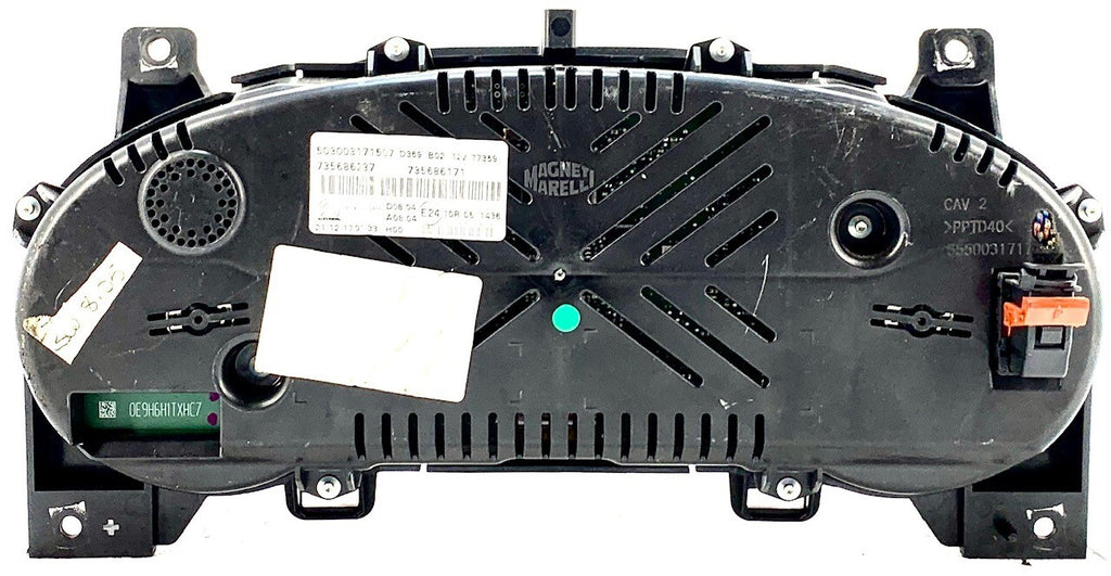Pre-Owned 2018 Jeep Renegade Cluster Speedometer Speedo w/ Tachometer 3.5 Screen 81k OEM Z620111