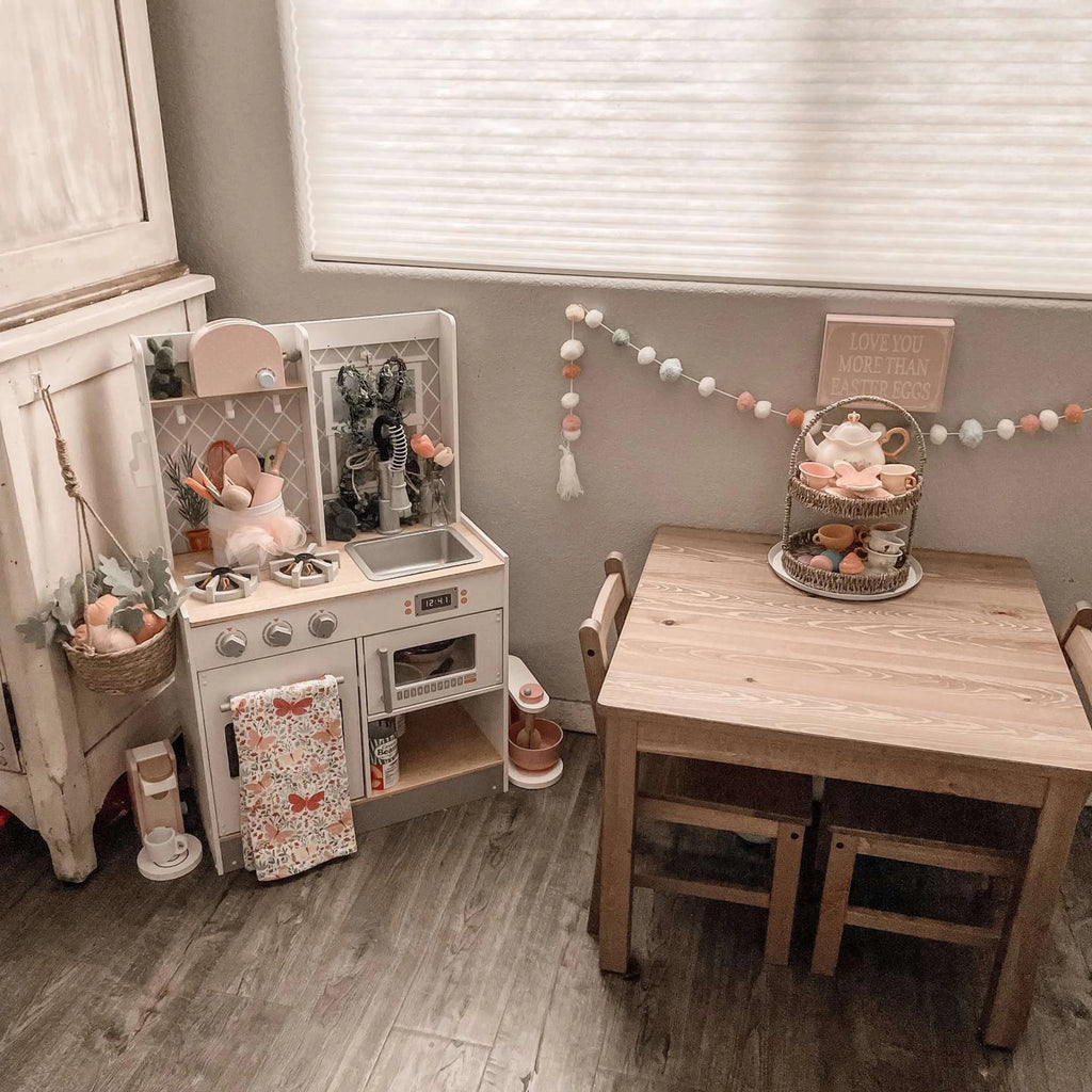 Wooden Play Kitchen with Lights & Sounds and Pull-Down Faucet A166