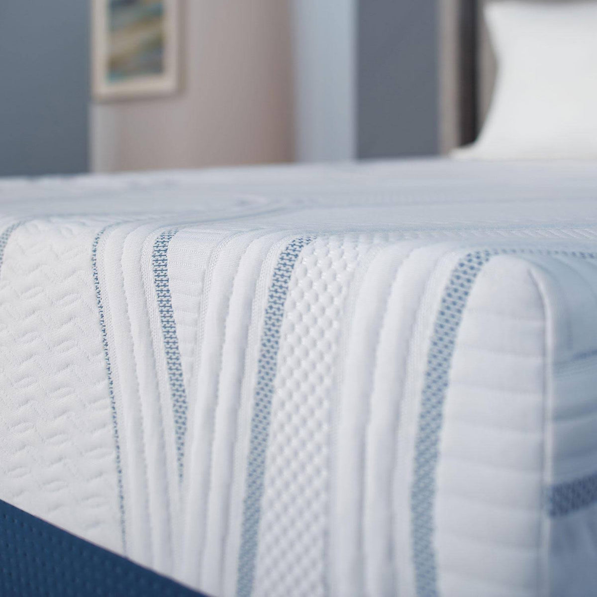 Queen Gel Memory Foam Mattress A3290