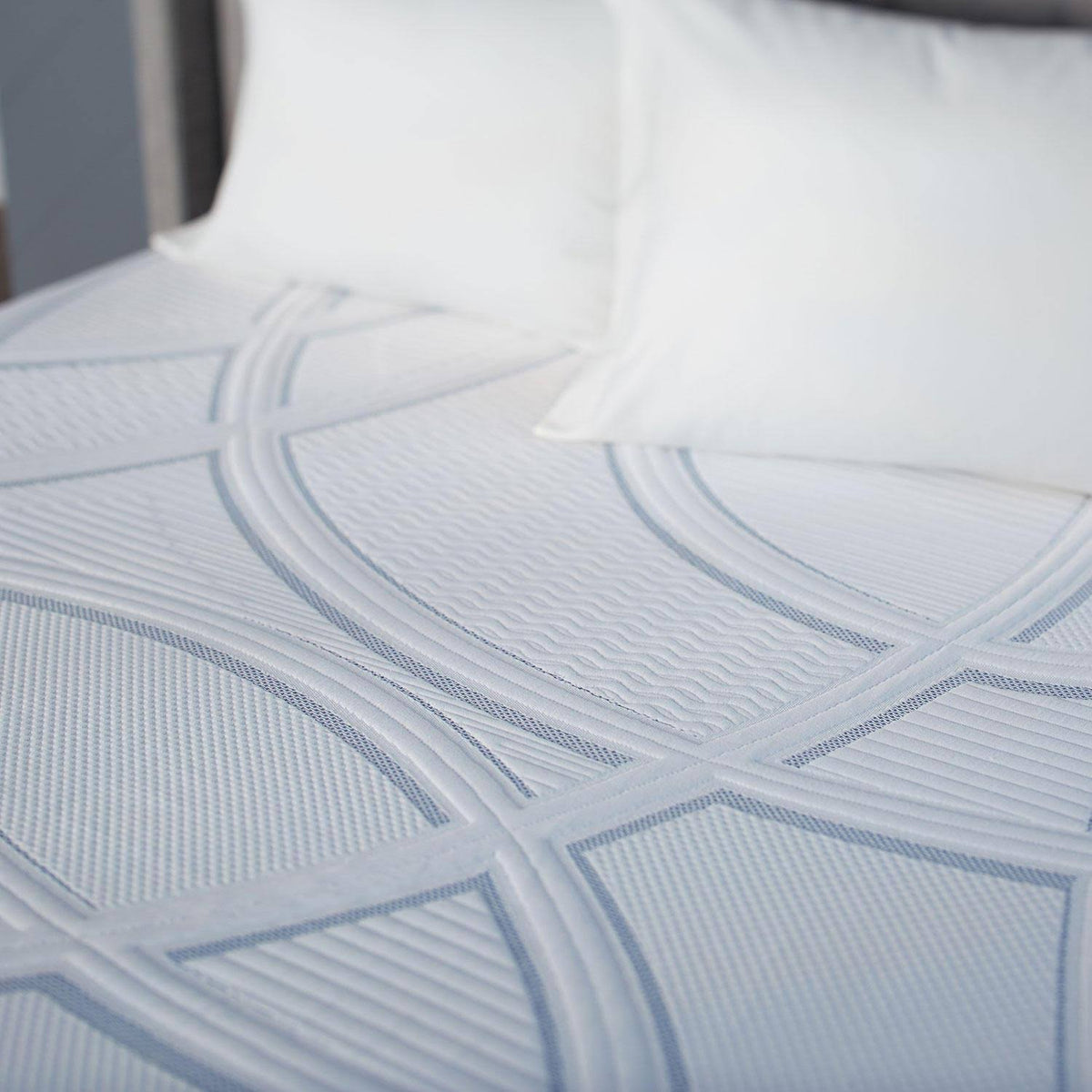 Queen Gel Memory Foam Mattress A3290