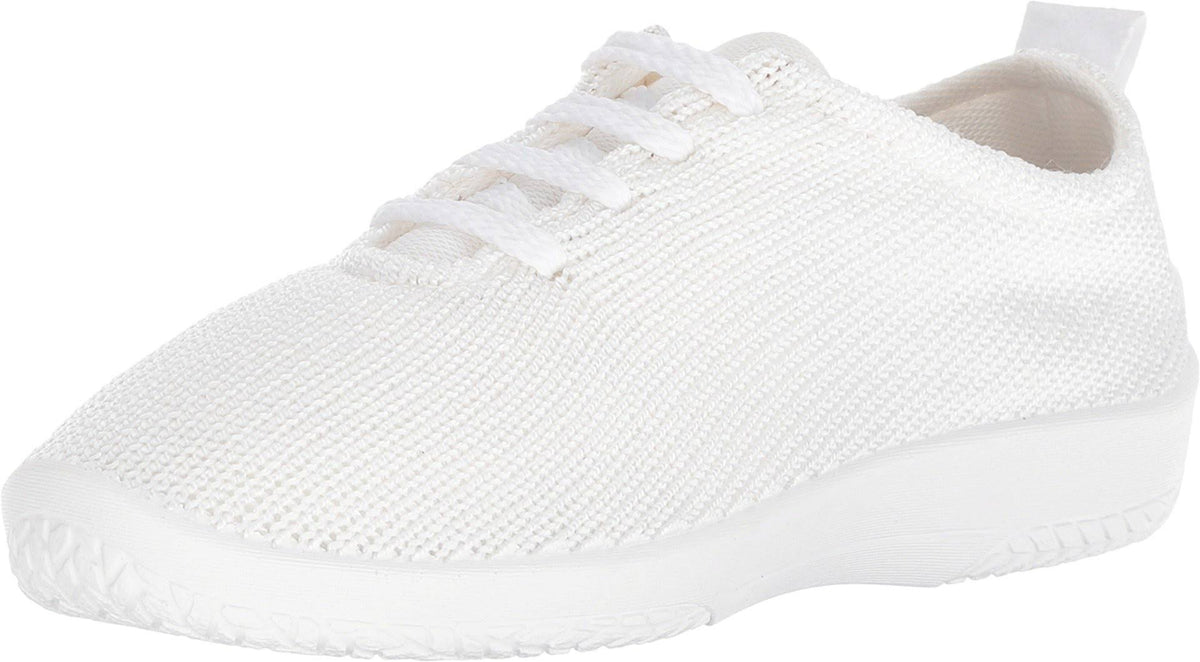 White/White Shoes Z2497
