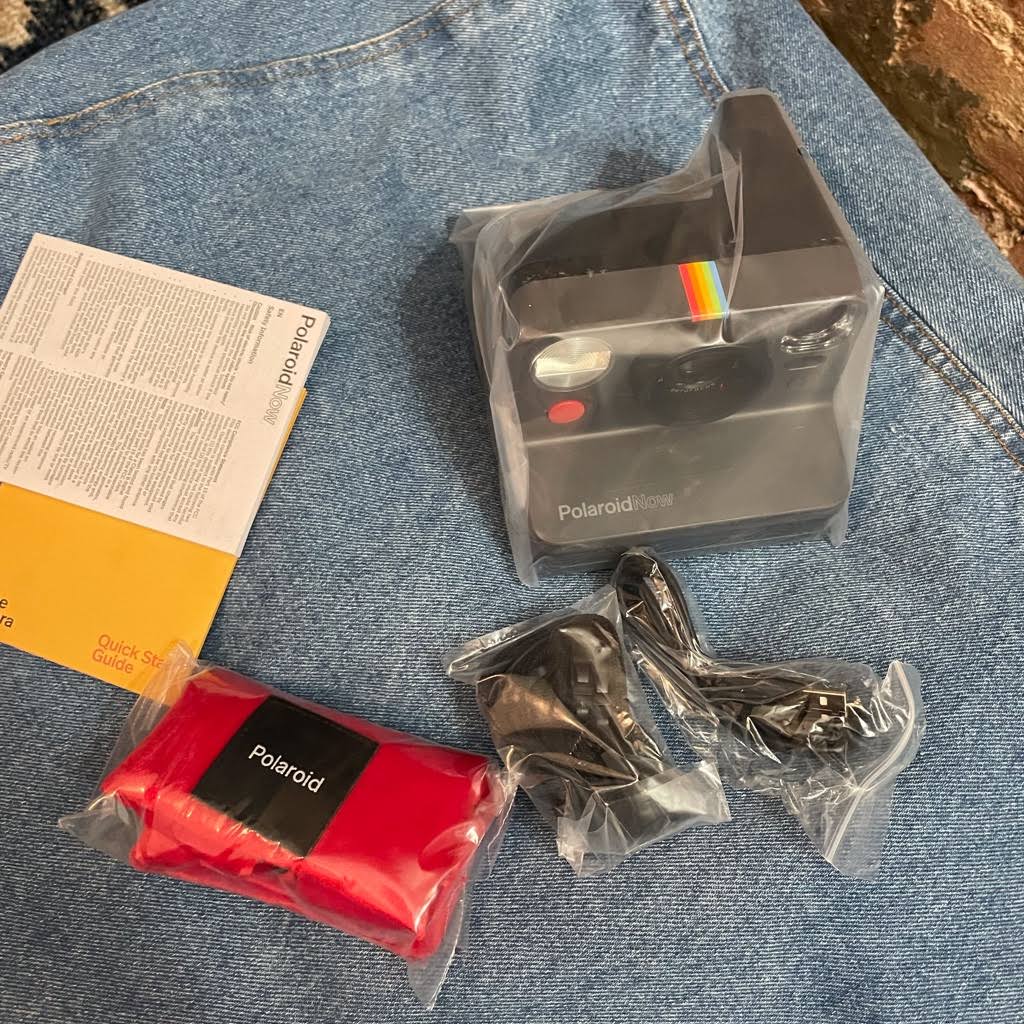 Black Camera with Red Travel Pouch O589